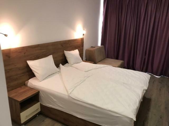 Htp Velika Plaza Ulcinj Hotel Eksteriør billede